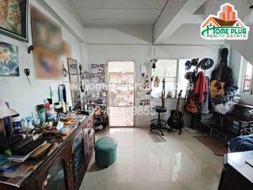 บ้านเดี่ยว 2 ชั้น พร้อมที่ดินอำเภอลาดหลุมแก้ว ปทุมธานี เนื้อที่ 1 ไร่ 1 งาน 85 ตารางวา (ใกล้วัดเจดีย์หอย) เข้า-ออกได้หลายเส้นทาง