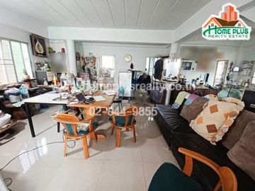 บ้านเดี่ยว 2 ชั้น พร้อมที่ดินอำเภอลาดหลุมแก้ว ปทุมธานี เนื้อที่ 1 ไร่ 1 งาน 85 ตารางวา (ใกล้วัดเจดีย์หอย) เข้า-ออกได้หลายเส้นทาง