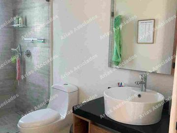 AMANALI VENDE CASA AMUEBLADA