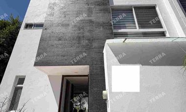 SE RENTA CASA AMUEBLADA LOMAS DE ANGELÓPOLIS PUEBLA.