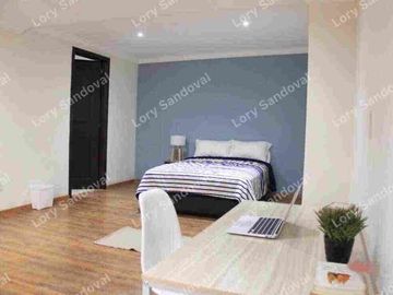 GRAN CASA EN RENTA EN TECAMACHALCO CON TERRAZAS PRIVADAS Y 9 HABITACIONES