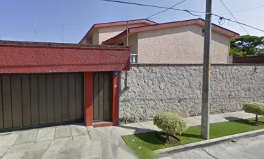 CASA EN MANANTIALES, CUAUTLA, MORELOS. REMATE ADJUDICADO