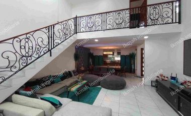 EXCELENTE RESIDENCIA EN METEPEC