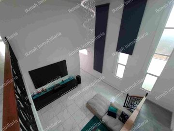 EXCELENTE RESIDENCIA EN METEPEC