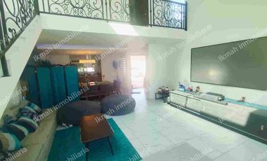 EXCELENTE RESIDENCIA EN METEPEC
