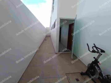 EXCELENTE RESIDENCIA EN METEPEC