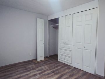 VENTA DEPARTAMENTO AMPLIOS ESPACIOS LISTO PARA HABITAR LOMAS VERDES