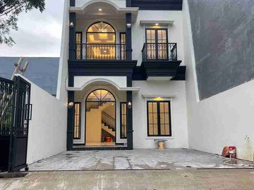 Rumah Cantik Siap Huni di Grand Depok City