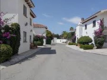 Departamento en Renta en Saltillo al Norte en Fraccionamiento Hacineda San Jeronimo con Alberca Completamente Amueblado, Equipado y con servicios incl