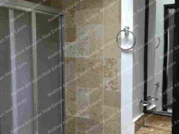 SE RENTA CASA TOTALMENTE AMUEBLADA EN RESIDENCIAL PALMARIS BY CUMBRES CANCÚN, SOBRE AVENIDA HUAYACAN, SEGURIDAD2 24 HORAS, AMENIDADES.