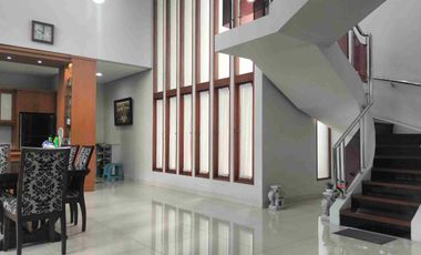 Rumah Mewah Hoek Villa Duta Bisa Kantor Akses Jagorawi Pajajaran