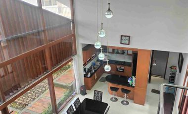Rumah Mewah Hoek Villa Duta Bisa Kantor Akses Jagorawi Pajajaran