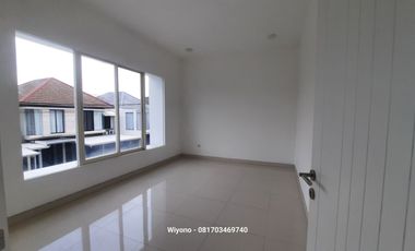 Rumah Pantai Mentari Terbesar dan Terluas di Cluster Hampton Regency Memiliki Akses Tersendiri ke Ruang Service Area