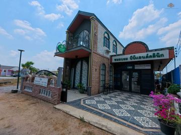 House for Sale in Ayutthaya – Uthai District, Thanū Subdistrict European-Style House with 226.6 sq.wah Land Near Rojana Industrial Estate