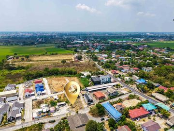 House for Sale in Ayutthaya – Uthai District, Thanū Subdistrict European-Style House with 226.6 sq.wah Land Near Rojana Industrial Estate