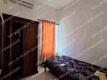 RUMAH 3 KAMAR TANJUNG BUNGA MAKASSAR. POSISI SUDUT. TANAH 167M².