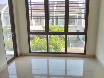 cluster burgundy Summarecon bekasi