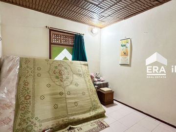 VILLA DIJUAL DI KARANGANYAR DEKAT DENGAN GROJOGAN SEWU DAN PASAR TAWANGMANGU