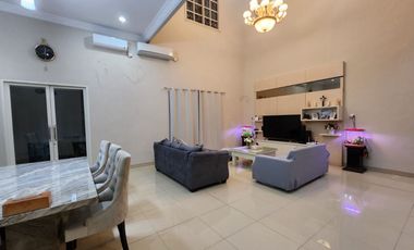 DIJUAL RUMAH VILA BUKIT REGENSI