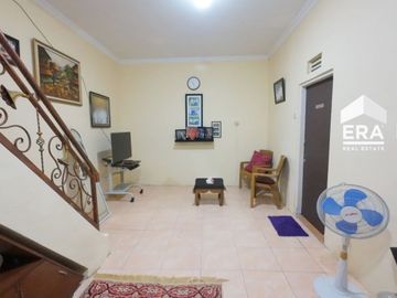 DIJUAL RUMAH DI COLOMADU DEKAT STADION MANAHAN