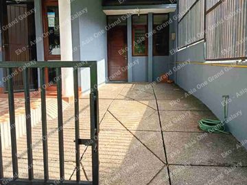 Rumah Cantik Bebas Banjir Dijual  Di Kemang Pratama 2 Bekasi Harga Nego