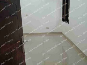 Rumah Cantik Bebas Banjir Dijual  Di Kemang Pratama 2 Bekasi Harga Nego