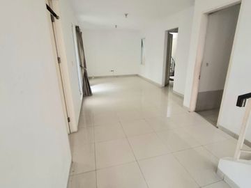Dijual Cepat Rumah 2 Lantai Cluster Fiordini Boulevard Gading Serpong
