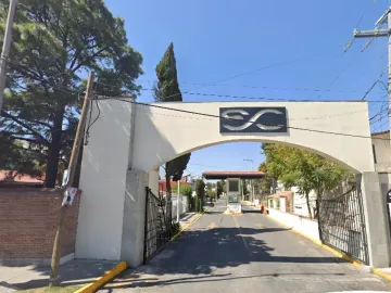 CASA EN CLUB DE GOLF SAN CARLOS, METEPEC, EDOMEX. REMATE ADJUDICADO