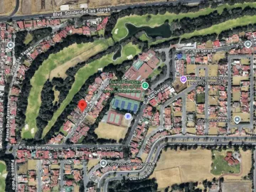 CASA EN CLUB DE GOLF SAN CARLOS, METEPEC, EDOMEX. REMATE ADJUDICADO