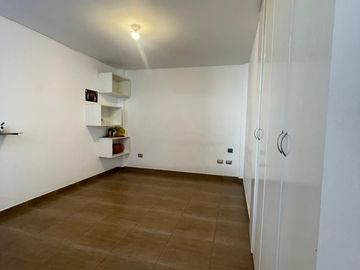 Vendo Amplio Departamento en Piso 2 La Molina cerca a ISIL
