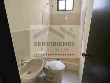 Casa en venta – Urbanización La Rioja