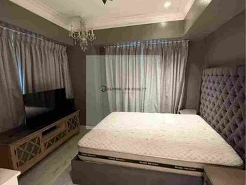 For Lease 2BR Two Serendra Red Oak