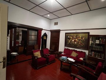 Dijual Rumah Bagus Nyaman Siap Huni posisi hoek Lokasi di Veteran Bandung