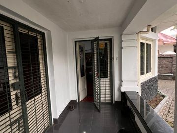 Dijual Rumah Bagus Nyaman Siap Huni posisi hoek Lokasi di Veteran Bandung
