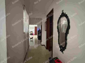 Vendo casa 3er. piso cerca a la placita de flores