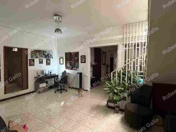 Vendo casa 3er. piso cerca a la placita de flores
