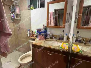 Vendo casa 3er. piso cerca a la placita de flores