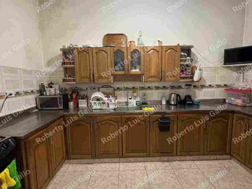 Vendo casa 3er. piso cerca a la placita de flores