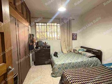 Vendo casa 3er. piso cerca a la placita de flores