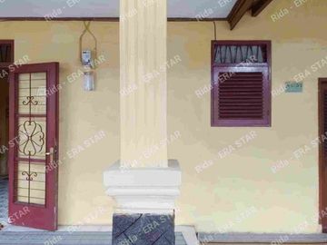 Rumah di Cipinang Jakarta Timur Lingkungan asri, tenang Askes jalan 3 mobil