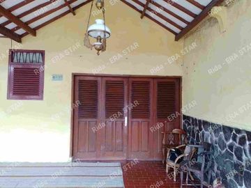Rumah di Cipinang Jakarta Timur Lingkungan asri, tenang Askes jalan 3 mobil