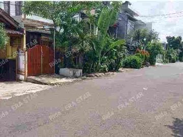 Rumah di Cipinang Jakarta Timur Lingkungan asri, tenang Askes jalan 3 mobil