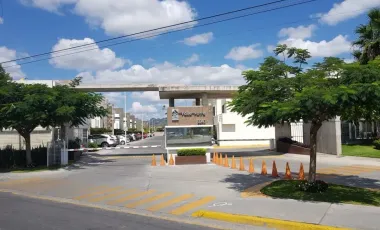 CASA EN REMATE BANCARIO RESIDENCIAL VALLE NORTE ZAPOPAN