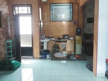 LT 288 SOROWAJAN BARU RUMAH DEKAT UIN, JL GEDONGKUNING, JL RAYA JANTI, JL LAKSDA ADISUCIPTO, MAGUWOHARJO, AMBARUKMO PLAZA