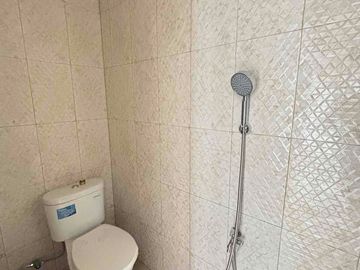 Rumah dijual 2 lantai lokasi poros tamangapa dekat RS Yapika