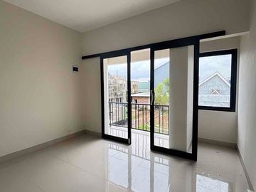 Rumah dijual 2 lantai lokasi poros tamangapa dekat RS Yapika