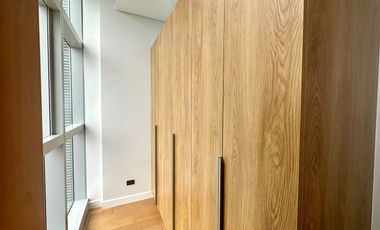 The Seasons Resdiences, 3BR Condo for Sale in BGC, Taguig City