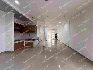 Disewakan Rumah di Cluster Topaz PHG Gading Serpong
