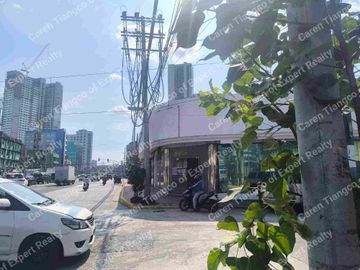 commercial corner unit. quirino ave malate Manila 318 sqm