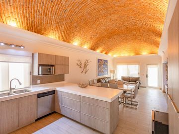 MARINA REAL , SAN CARLOS EN VENTA ESQUINA CON VISTA AL MAR